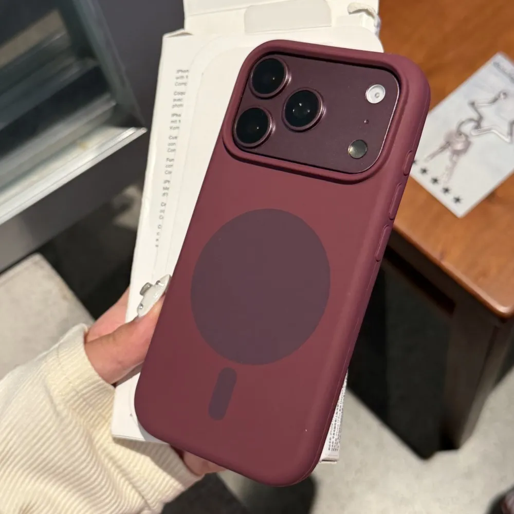 Liquid Silicone Magnetic Case  - Liquid Silicone Magnetic Phone Case 评论和价格